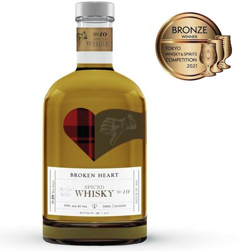 image of Broken Heart Spiced Whisky 40%